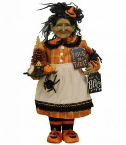 Karen Didion Halloween Decorating Witch New!