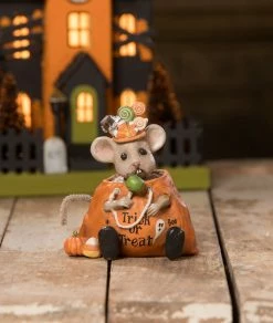 Bethany Lowe Halloween Nibbles Mouse With Candy