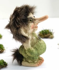 TheHolidayBarn.com Happy Troll New!