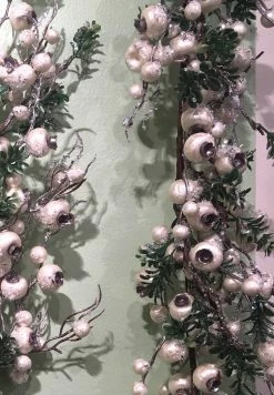 Napco Snowy Pearl Crabapple And Boxwood Garland