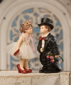 Bethany Lowe Valentine Kiss